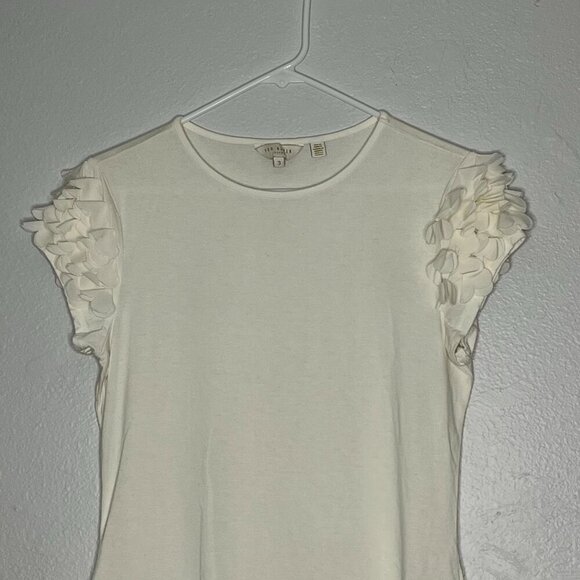 Ted Baker Anissa Aplique Flower Short Sleeve Detail Top Blouse Off White 3 US 8 - Picture 2 of 8